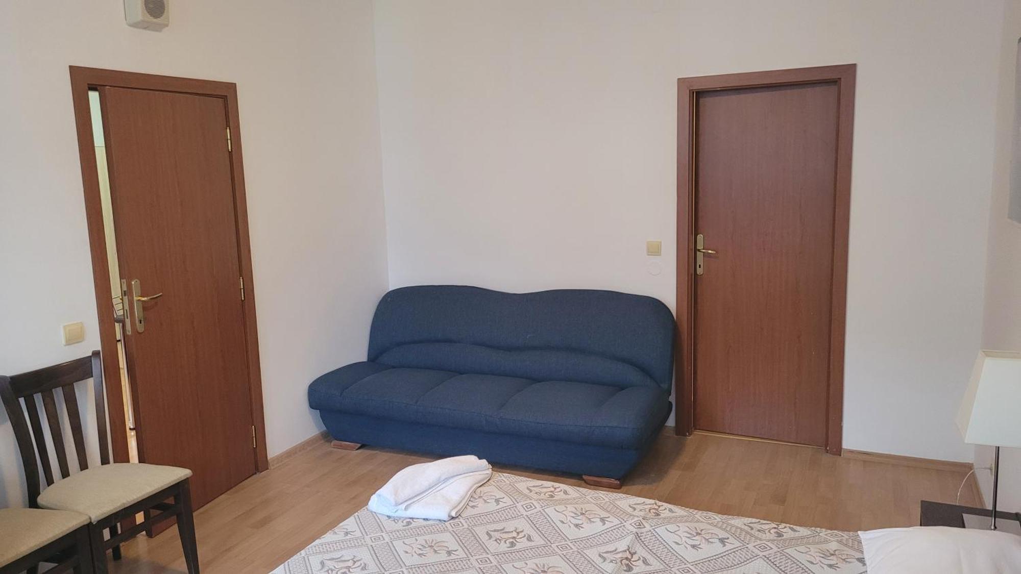 בורובץ Flora Apartments Tmf מראה חיצוני תמונה
