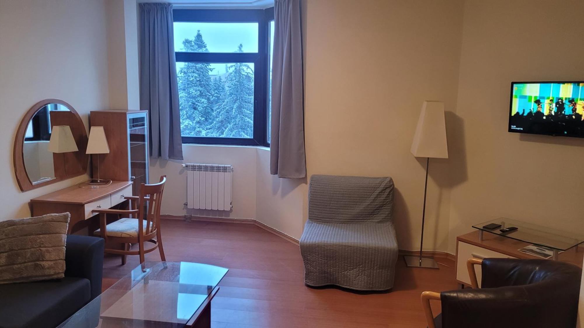 בורובץ Flora Apartments Tmf מראה חיצוני תמונה